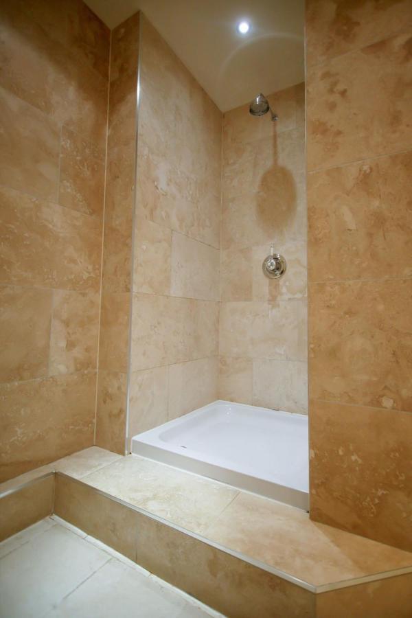 Mitton Hall Hotel Clitheroe Oda fotoğraf